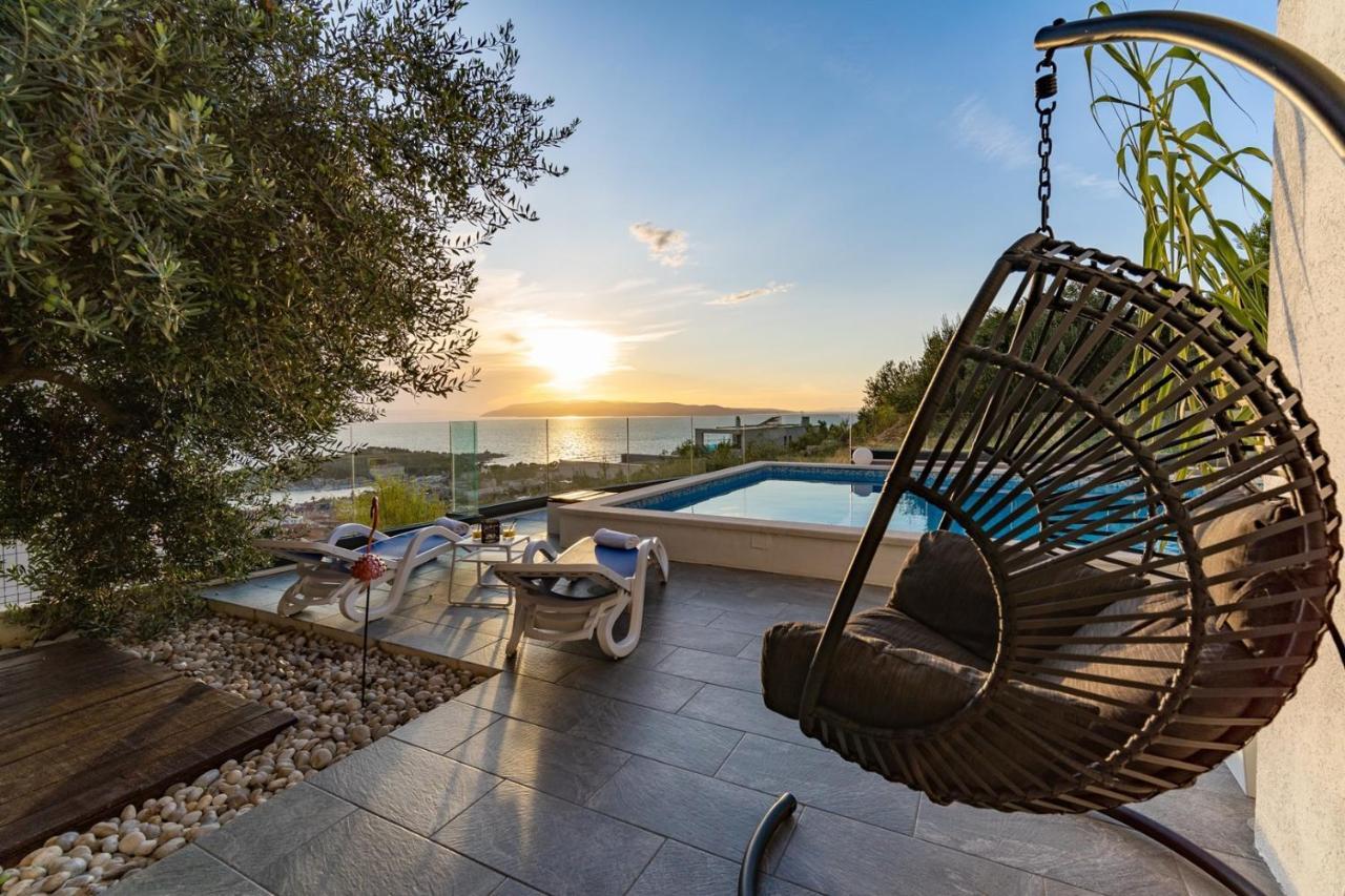 New! Lea 5-bedroom With Private Pool And Amazing Views Of And Sea Makarska